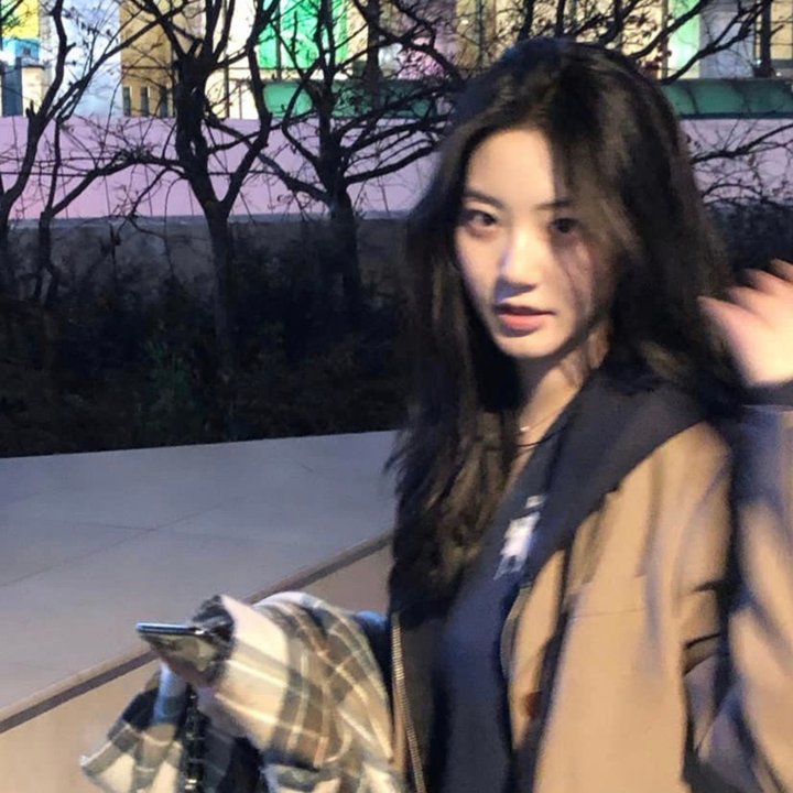 八千湘女上天山 高清封面